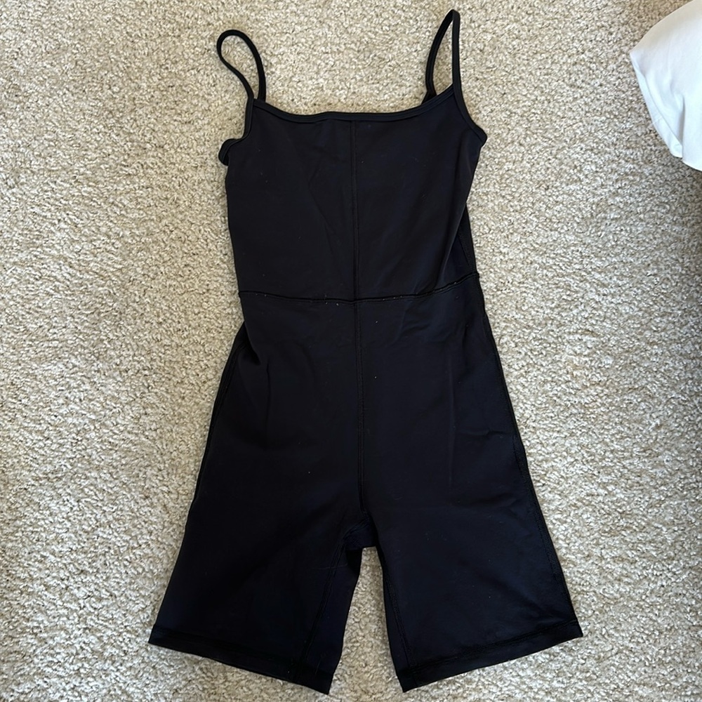 Aritzia Wilfred Free Romper
